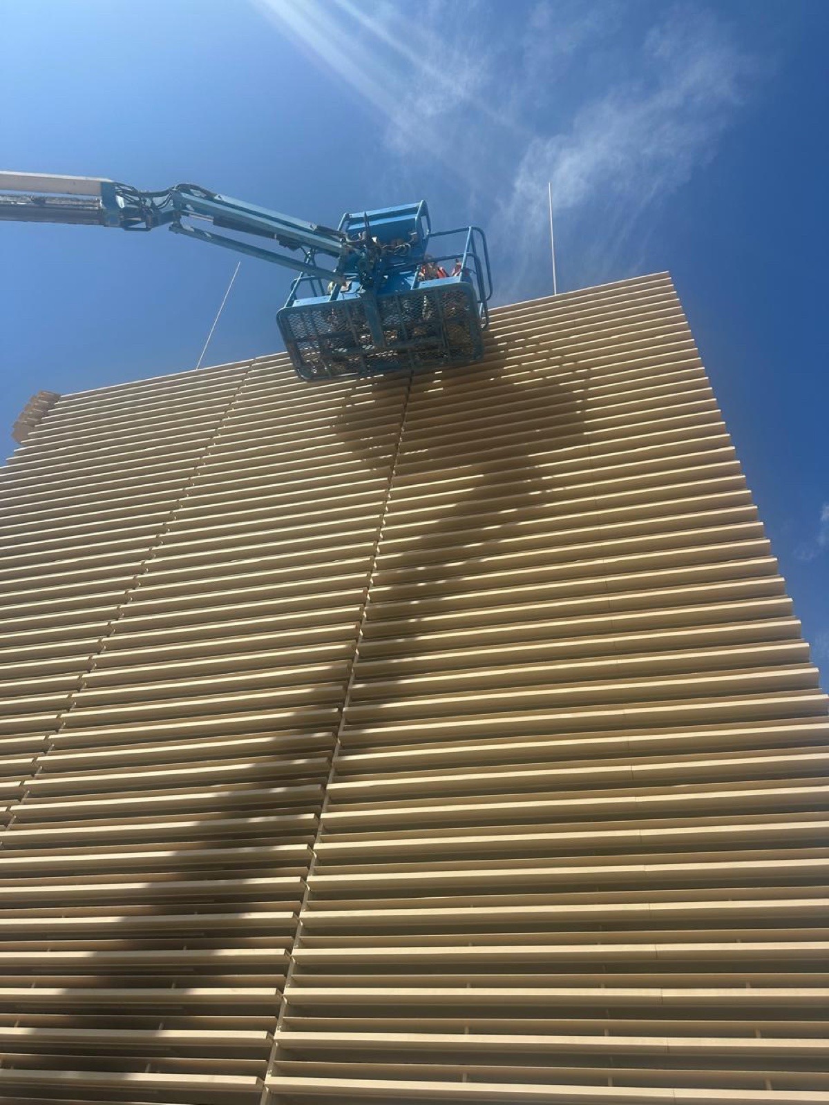 Radar-array field-service work